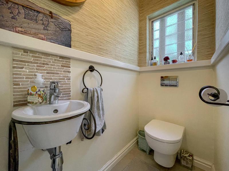 To Let 3 Bedroom Property for Rent in Constantia Western Cape